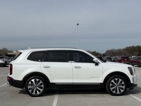 Used 2020 Kia Telluride S w/ S 8 Passenger Seating Package image 3