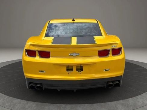 Used 2010 Chevrolet Camaro SS w/ LPO, Ground Effects Package RWD image 4