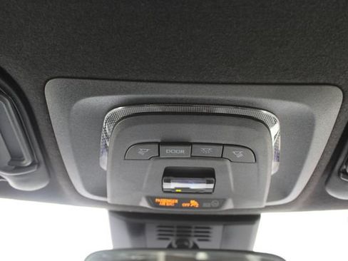 Certified 2025 Toyota Corolla SE FWD image 38