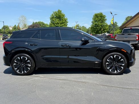 Used 2024 Chevrolet Blazer EV RS AWD/4WD image 9