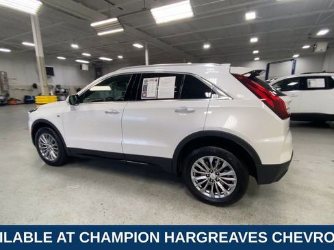 Used 2024 Cadillac XT4 Premium Luxury w/ Cold Weather Package AWD/4WD image 7