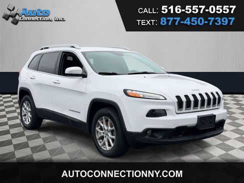 Used 2015 Jeep Cherokee Latitude w/ Cold Weather Group AWD/4WD image 1