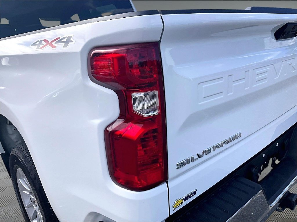 Used 2026 Chevrolet Silverado 1500 LT AWD/4WD image 35