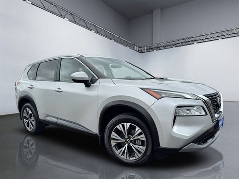 Used 2023 Nissan Rogue SV AWD/4WD image 12