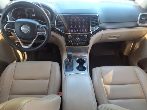 Used 2019 Jeep Grand Cherokee Limited AWD/4WD image 15