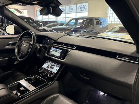 Used 2019 Land Rover Range Rover Velar S image 8