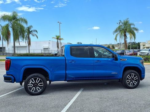 Used 2022 GMC Sierra 1500 AT4 w/ AT4 Premium Package AWD/4WD image 8