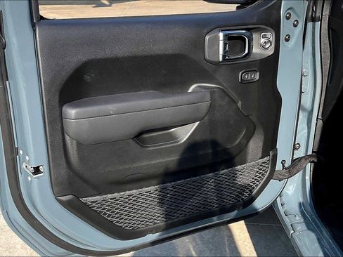 New 2025 Jeep Gladiator Sport image 10