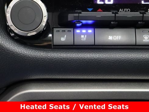 Used 2023 Toyota Tundra Limited image 22