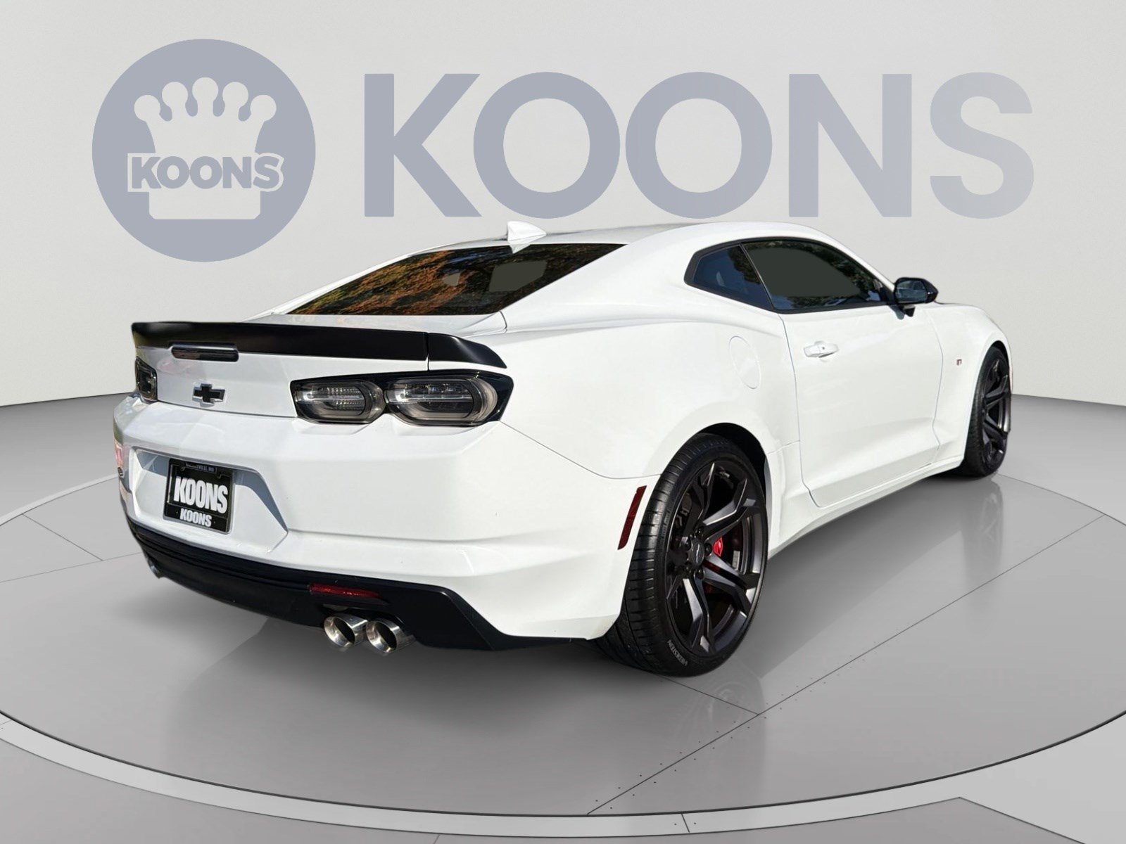 Used 2020 Chevrolet Camaro SS RWD image 7