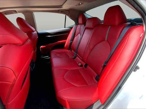 Used 2018 Toyota Camry XSE FWD image 21