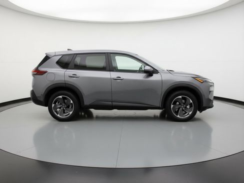 Used 2025 Nissan Rogue SV image 9