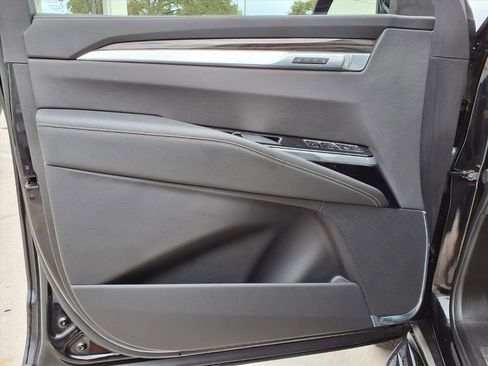 Certified 2025 Cadillac Escalade Premium Luxury image 21