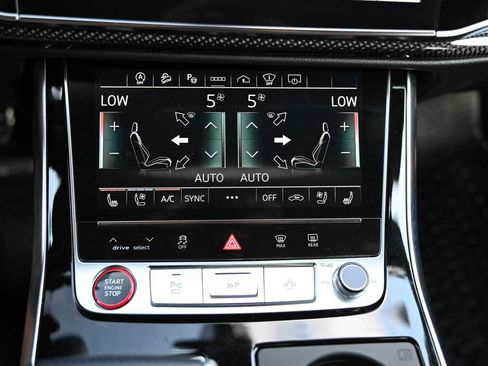 Used 2023 Audi SQ7 Prestige AWD/4WD image 13
