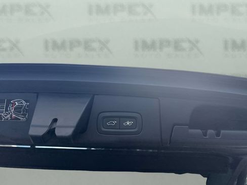 Used 2019 Volvo XC60 T6 Momentum w/ Premium Package AWD/4WD image 29