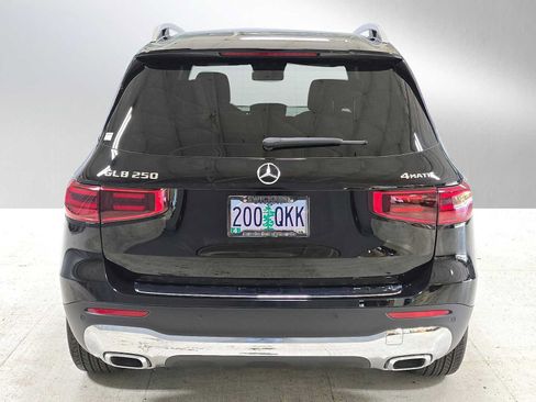 Certified 2025 Mercedes-Benz GLB 250 4MATIC image 4