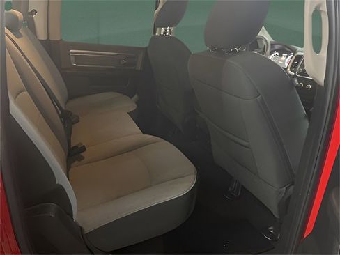 Used 2021 RAM 1500 Classic SLT image 19