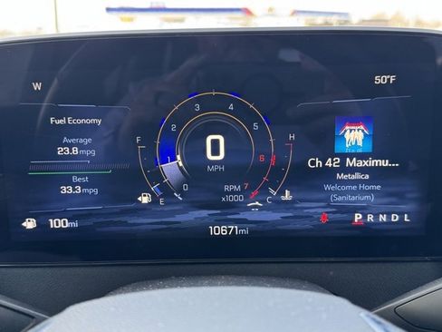 Used 2025 Chevrolet Traverse LT image 12