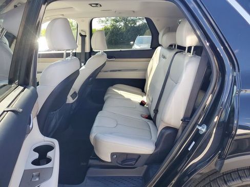 Used 2022 Hyundai Palisade SEL w/ 8P Bench Seat Package FWD image 13