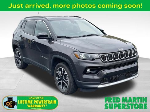 Used 2023 Jeep Compass Limited AWD/4WD image 1
