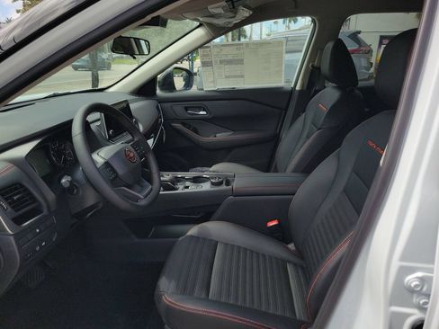 New 2026 Nissan Rogue SV AWD/4WD image 19