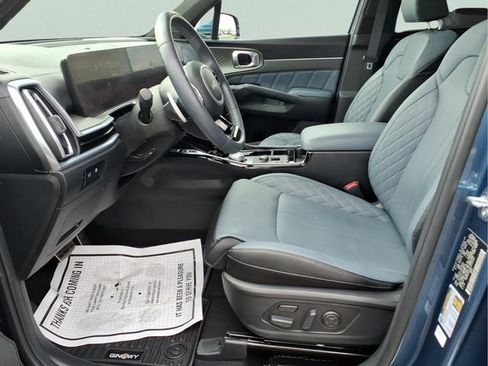 Used 2025 Kia Sorento SX Prestige image 19