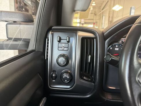 Used 2015 Chevrolet Silverado 3500 LT AWD/4WD image 16