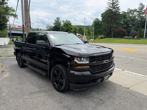 Used 2018 Chevrolet Silverado 1500 Custom w/ Custom Value Package AWD/4WD image 12