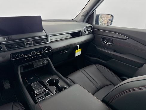 New 2026 Honda Pilot Black Edition image 25