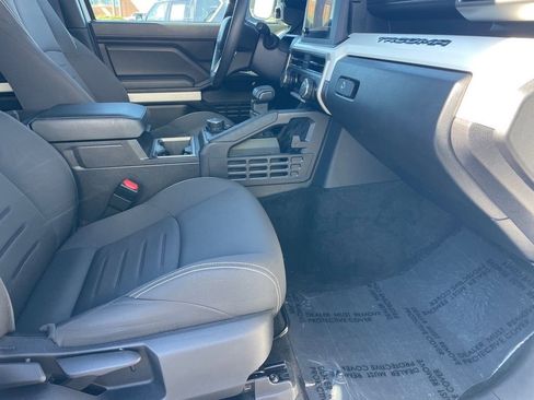 Used 2024 Toyota Tacoma TRD Off-Road image 25