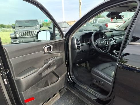 Used 2021 Kia Sorento S w/ Panoramic Sunroof Package FWD image 18