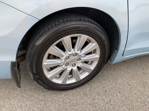 Used 2017 Toyota Sienna XLE Premium image 14