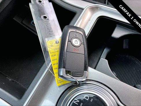 Used 2024 Ford Edge SEL image 33