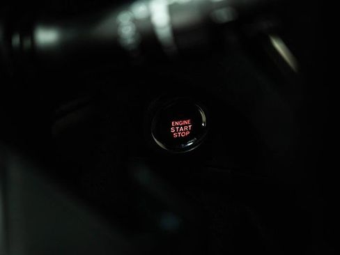 Used 2024 Subaru Ascent Premium w/ Convenience Package image 20