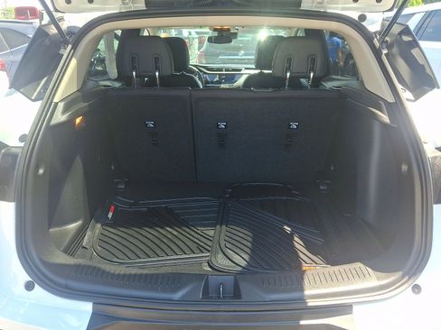 Used 2023 Buick Encore GX Preferred w/ Cold Weather Comfort Package AWD/4WD image 28