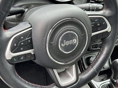 Used 2019 Jeep Compass Limited AWD/4WD image 13