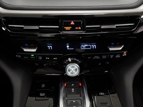 Used 2024 Acura MDX SH-AWD image 33