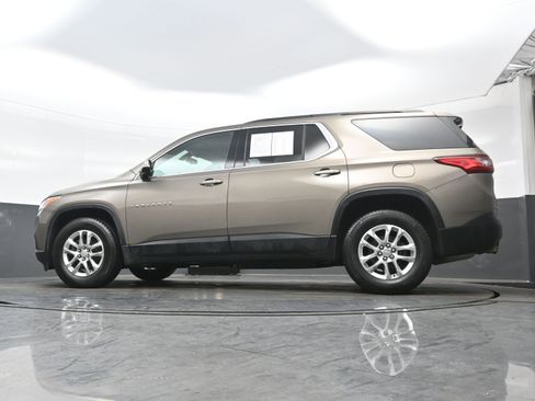 Used 2020 Chevrolet Traverse LT image 28