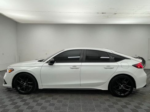 Used 2023 Honda Civic Sport image 10