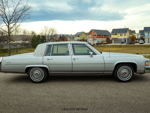 Used 1986 Cadillac Brougham Brougham image 9