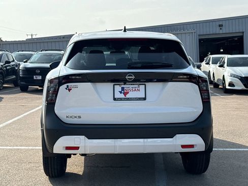 New 2026 Nissan Kicks S image 8