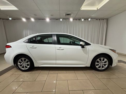 Certified 2025 Toyota Corolla LE image 6