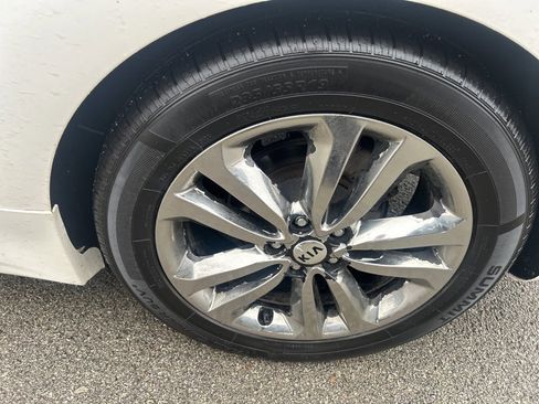 Certified 2018 Kia Sedona SX Limited w/ SX Limited Prestige Package image 8