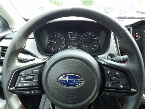 Used 2025 Subaru Crosstrek 2.5i Limited w/ Crosstrek Mirror Package AWD/4WD image 17