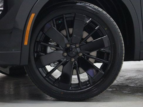 New 2026 Mitsubishi Outlander LE image 3