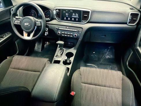 Used 2021 Kia Sportage LX image 12
