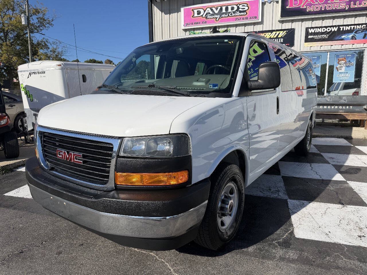 Used 2019 GMC Savana 3500 LT w/ LT Preferred Equipment Group RWD image 2