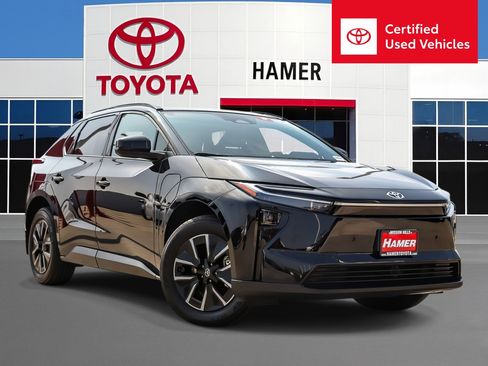 Certified 2026 Toyota bZ FWD image 1