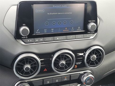 New 2025 Nissan Sentra S image 9