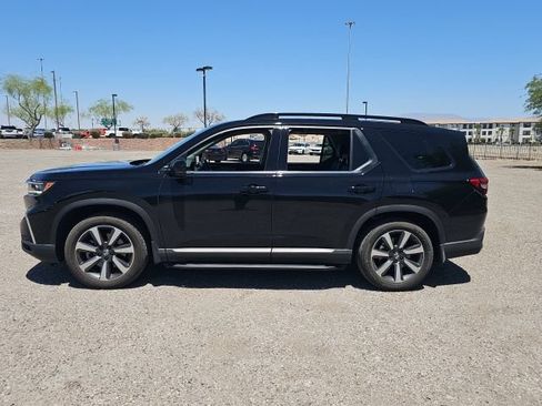 Used 2025 Honda Pilot Touring image 6